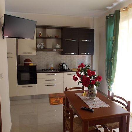 B&B Mariafrancesca Santa Teresa Di Riva Buitenkant foto